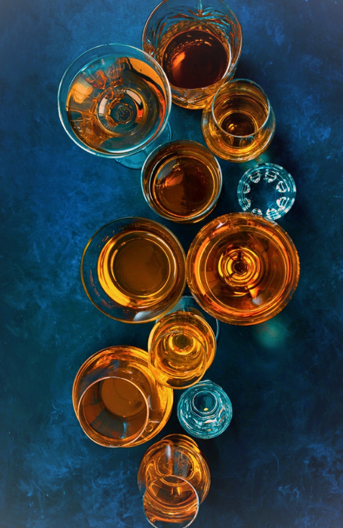 plusieurs verres à whisky hibiki 17